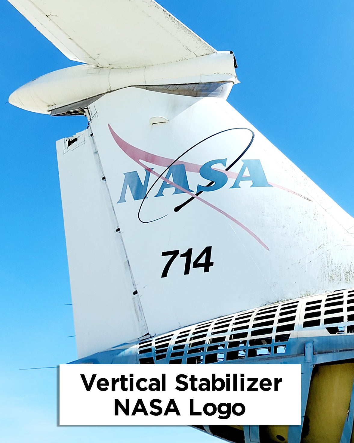 L-300 STARLIFTER-N714NA