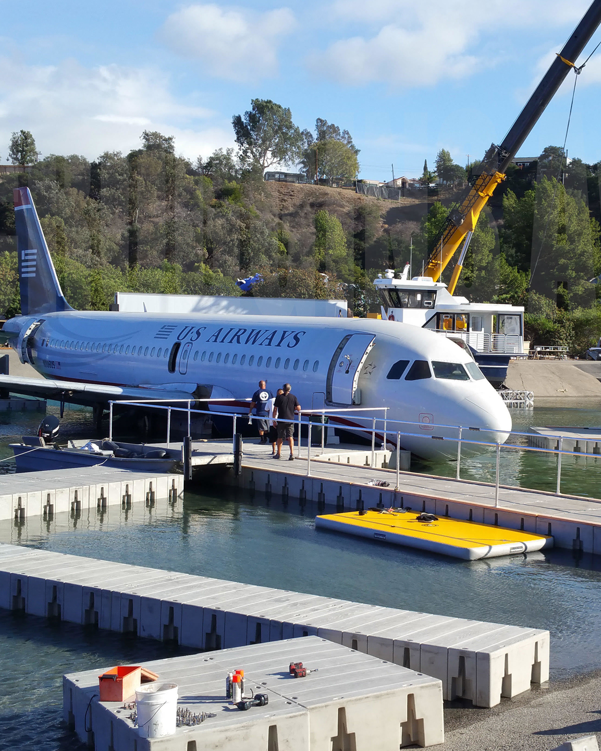 Airbus A320 - N627AW