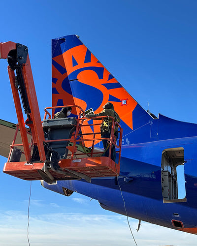 Custom Sun Country Airlines® 737 N713SY